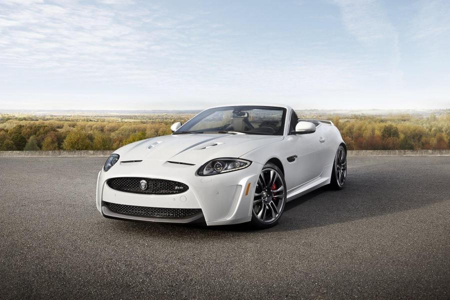  Jaguar XKR-S Convertible 2012 года  (фото 23 из 45)